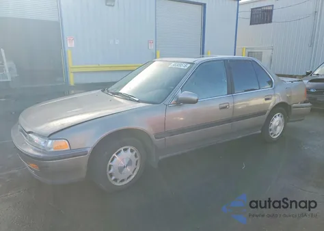 1992 Honda Accord Ex z USA, uszkodzony, nr VIN 1HGCB7671NA207553